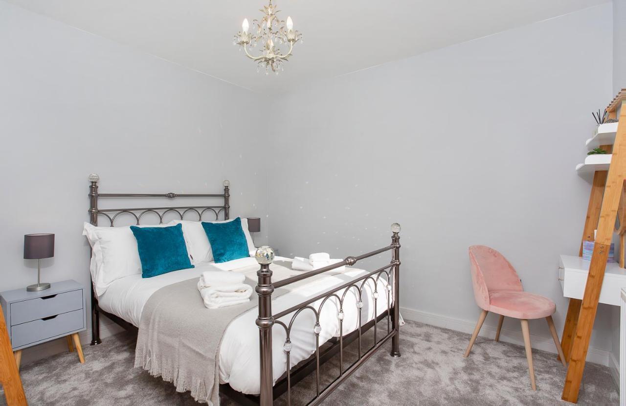The Luxury Potting Shed With Free Parking! Apartamento York Exterior foto