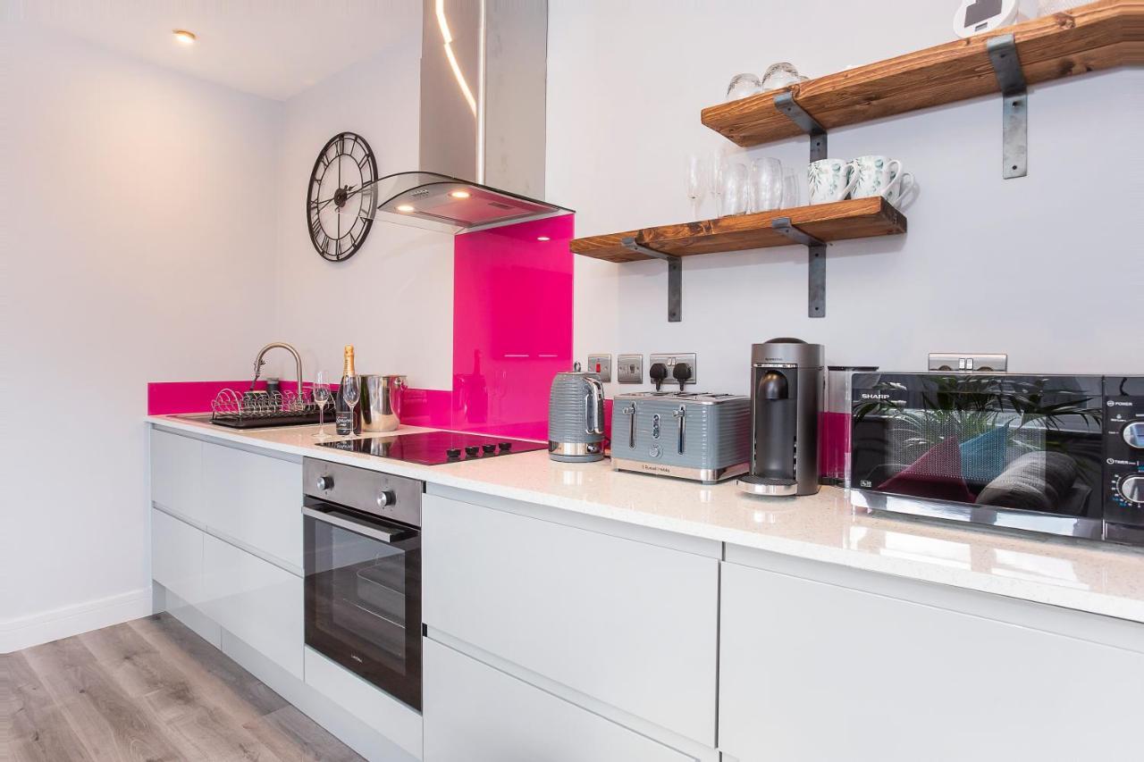 The Luxury Potting Shed With Free Parking! Apartamento York Exterior foto