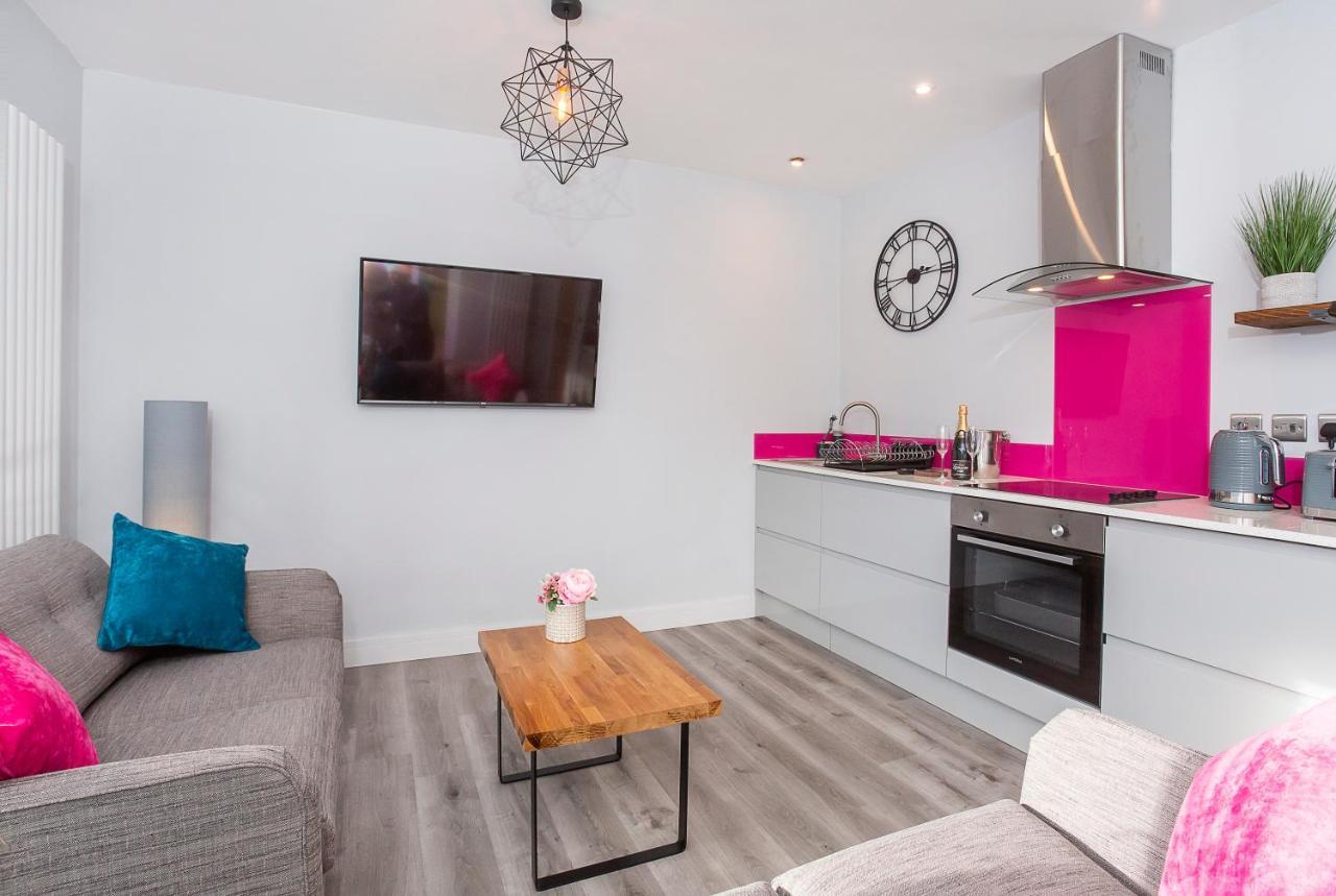 The Luxury Potting Shed With Free Parking! Apartamento York Exterior foto